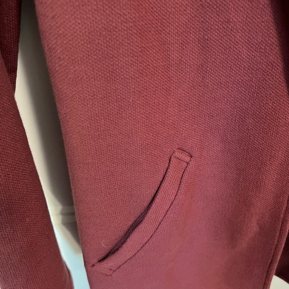 Matte M Boyfriend Blazer, Soft Knit, Plumb, Mauve Color, Large with Pockets - Picture 4 of 4